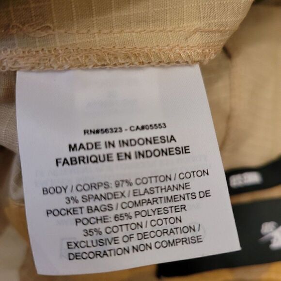 Nike SB Desert Ore Camo Shorts (size M) - Picture 5 of 9